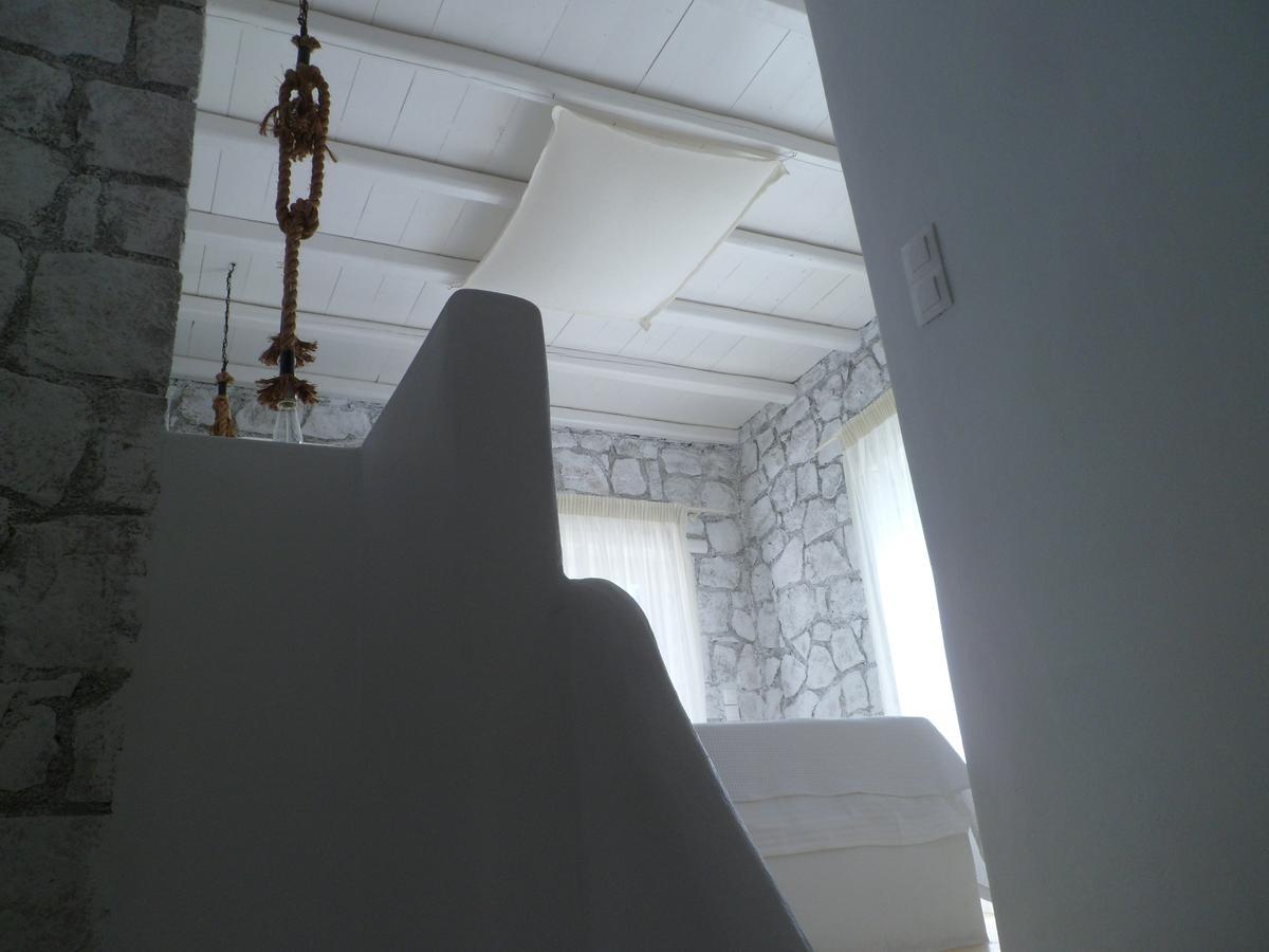 Milo Milo Suites Mandrakia 외부 사진